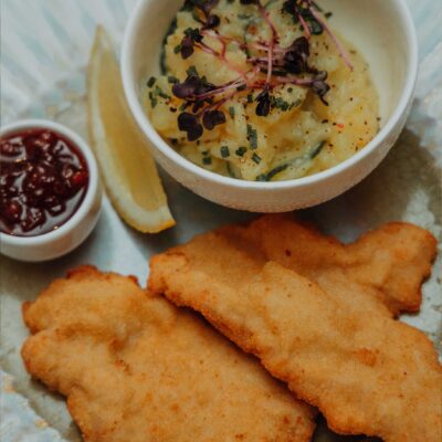 Schnitzel mit kartoffelsalat