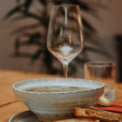 Suppe auf der Tageskarte