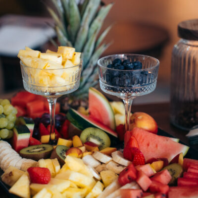 Obstteller vom Frühstücksbuffet